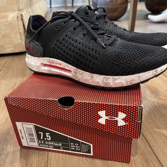 Under Armour HOVR Women’s Size 7.5 (brand new with box) - Picture 1 of 7